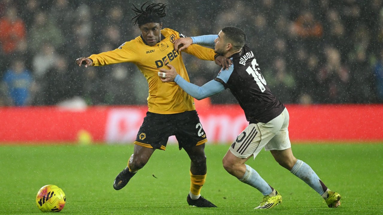 Premier League: Aston Villa stolpert über den Tabellenletzten