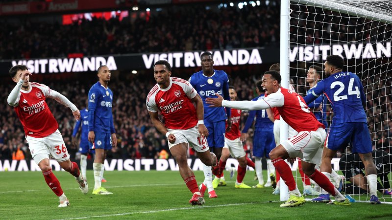 Drei Verteidiger-Tore: Arsenal gewinnt London-Derby