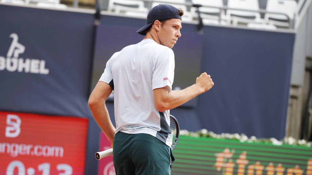 Schwärzler vs. Napolitano: Kigali Challenger Final Interrupted by Storm | ATP Tennis