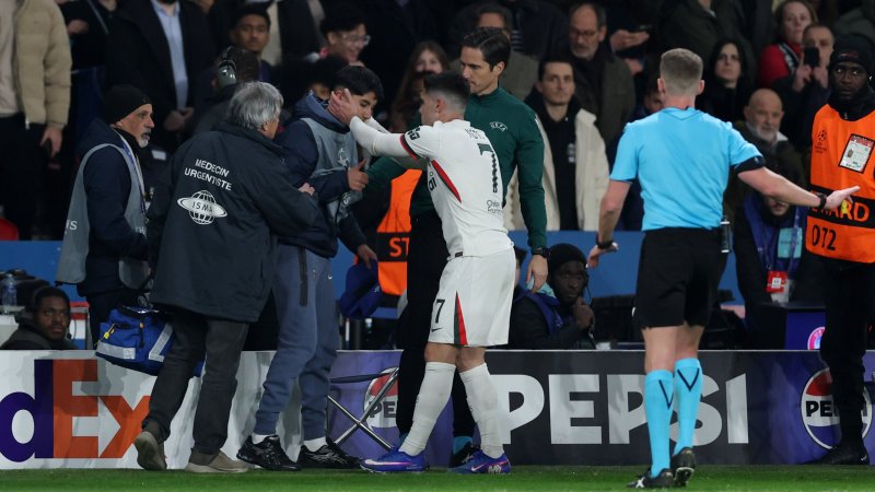 Nach Schubser: Neto entschuldigt sich bei Balljungen