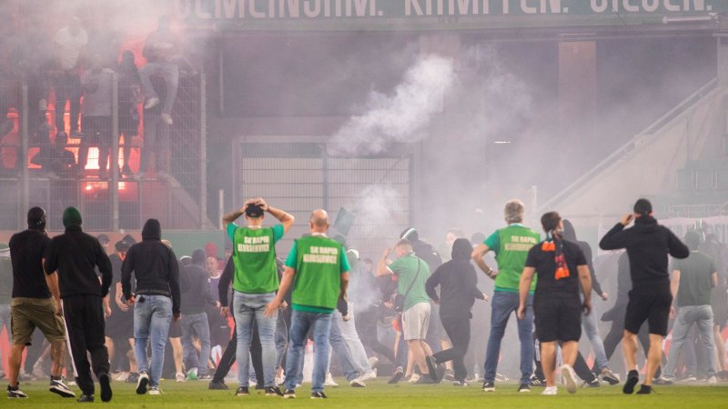 Prozess nach Wiener Derby: Weitere Diversion für Platzstürmer