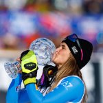 Abfahrts-Kugel an Pirovano - Rädler schrammt am Podest vorbei