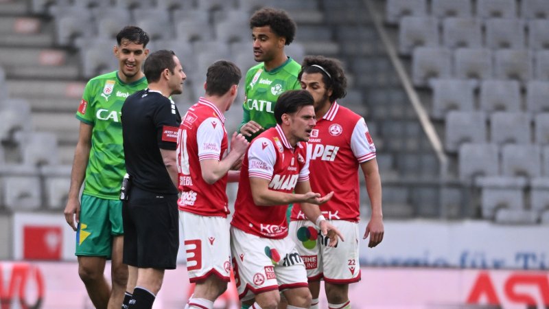 GAK-Mittelfeldmann muss nach Zusammenprall operiert werden