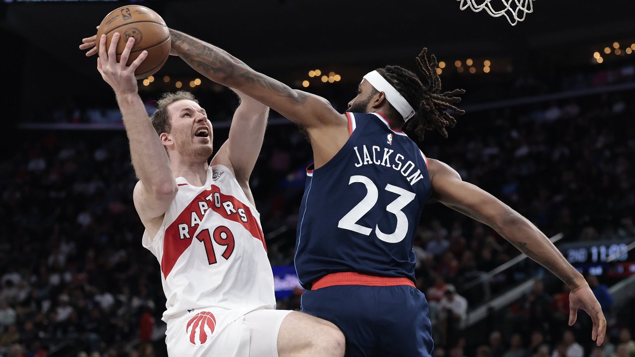 NBA: Pöltl und Toronto Raptors fallen im Playoff-Rennen zurück