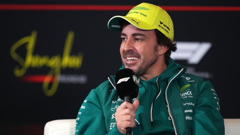 Erstes Training ausgelassen: Alonso erstmals Vater