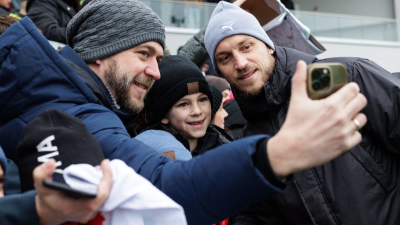 Bilder: Tausend Fans stürmen zu ÖFB-Training