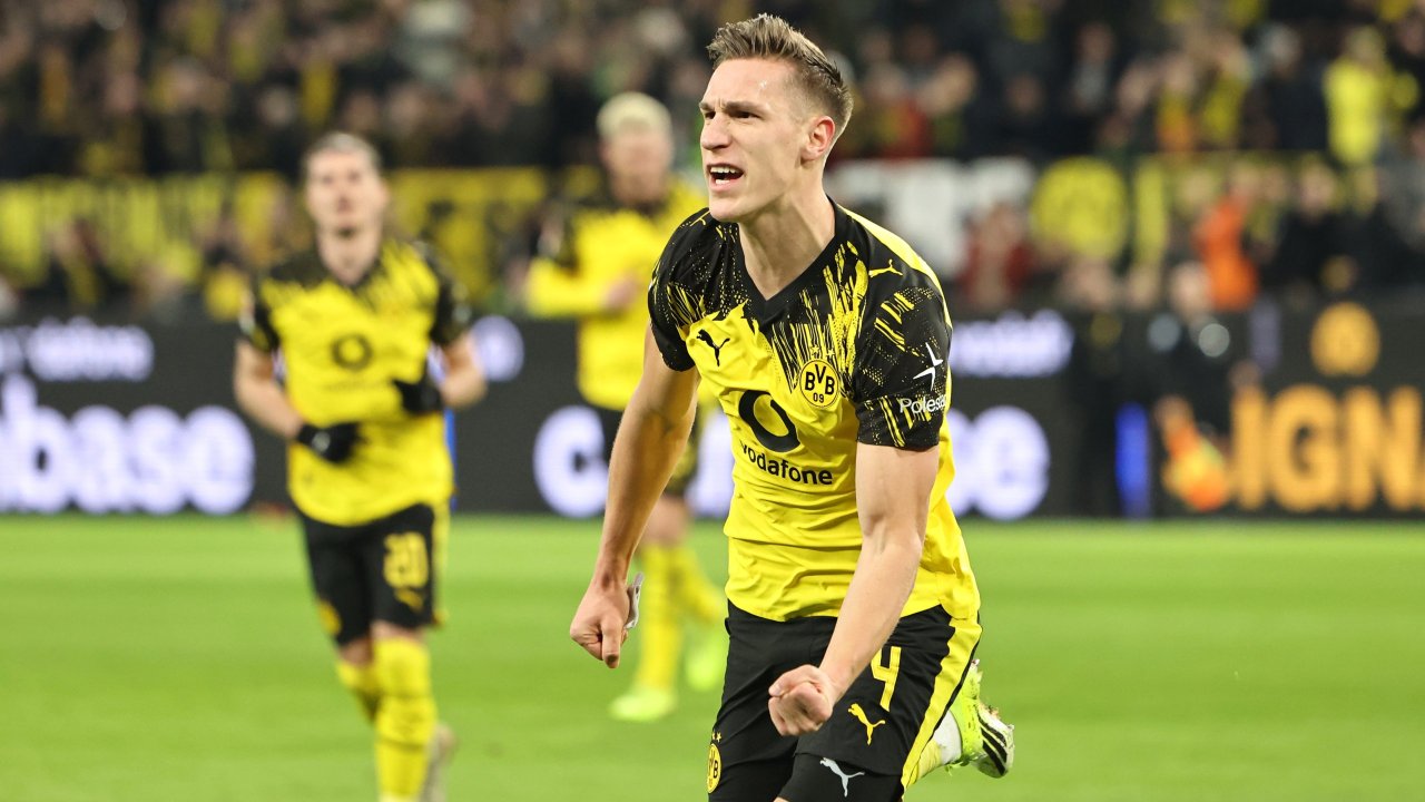 Nico Schlotterbeck: Dortmund Contract Extension & Waldemar Anton Future – Transfer News