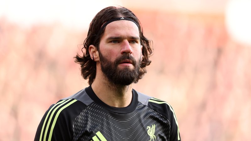 Ist sogar die WM in Gefahr? Liverpool-Keeper länger out