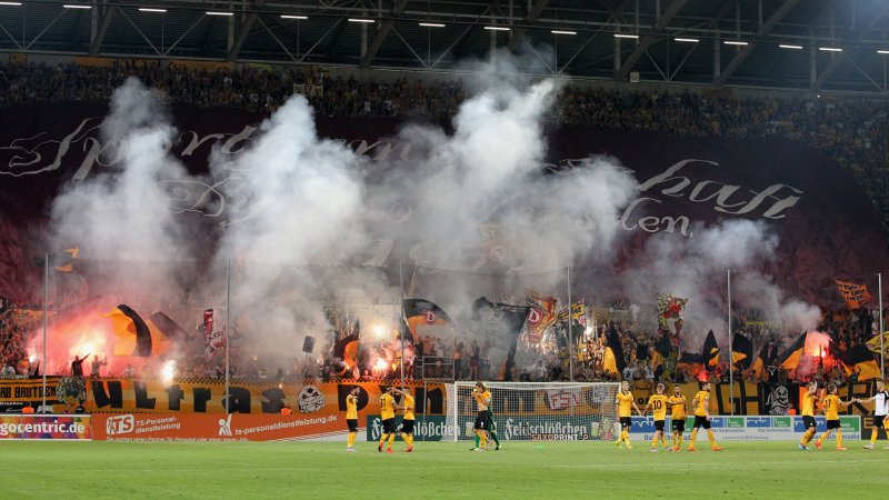 Horror-Szenen! Traditions-Kracher muss unterbrochen werden