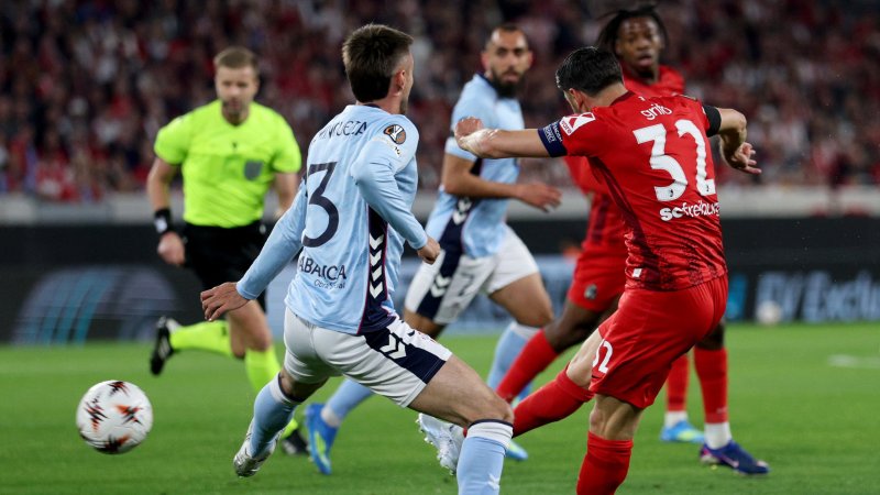 Freiburg hat ein Bein im EL-Halbfinale - kurioses Porto-Eigentor