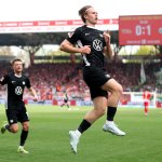 Wimmer scherzt nach Sieg: "Breche mir fast das Sprunggelenk"