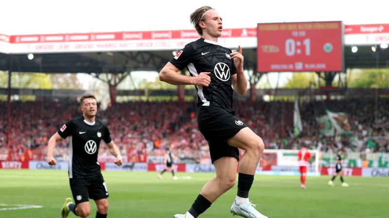 Wimmer scherzt nach Sieg: "Breche mir fast das Sprunggelenk"