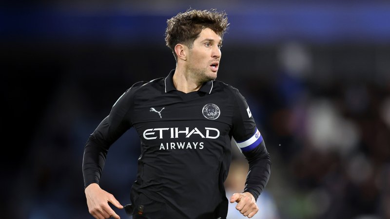 Nach zehn Jahren! Innenverteidiger verlässt Manchester City