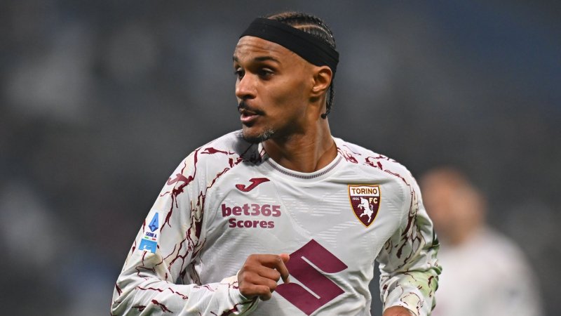 Zieht es Valentino Lazaro nach Übersee?