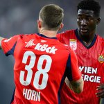 Rapid beginnt gut - und spielt dann "Kinderfußball"