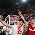 Erster EL-Finaleinzug! Fans sorgen für Platzsturm in Freiburg