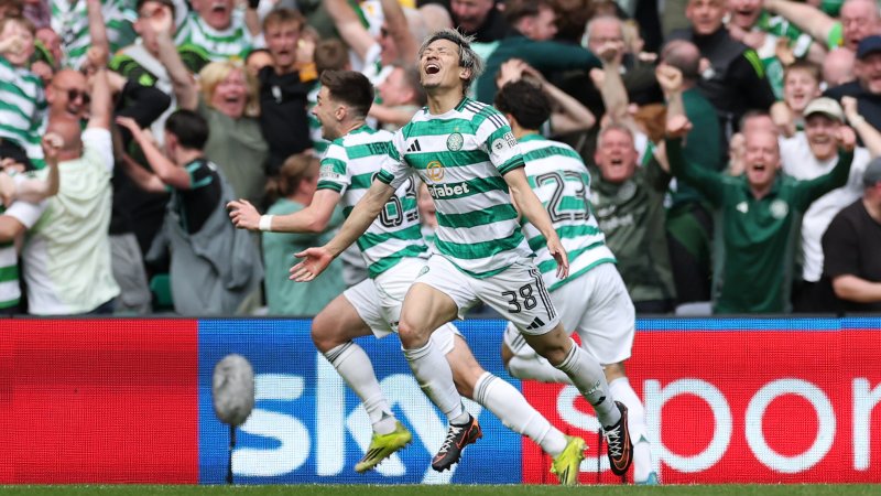 Celtic siegt im Old-Firm-Derby und hält Titelkampf spannend