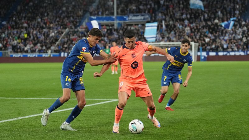 Meister Barca mit Pleite bei Nachzügler Deportivo Alavés