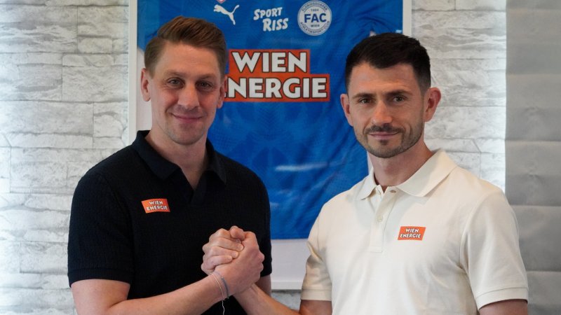 FAC verlängert mit Rekordspieler