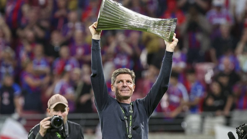 Bilder! So feiert Glasner seinen zweiten Europacup-Titel