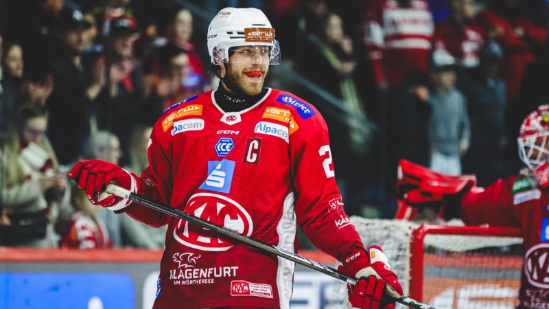 Geht in sein 18. Jahr - Klubikone verlängert beim EC-KAC
