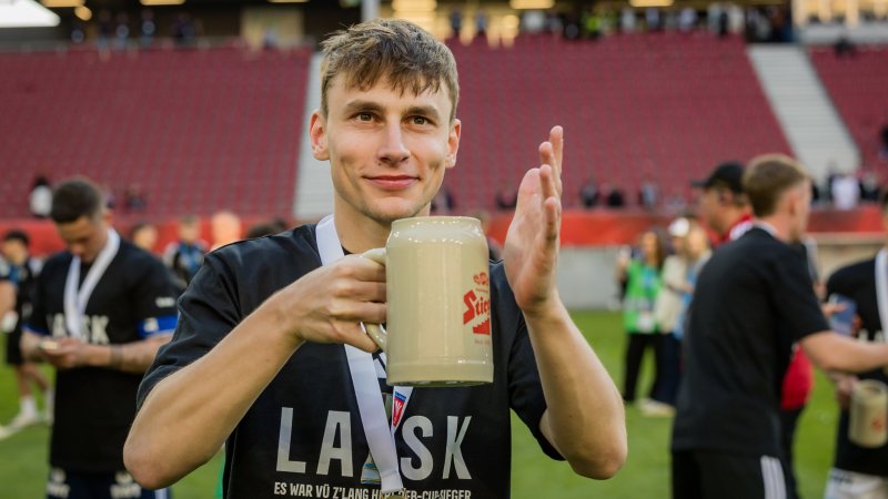 Transfer-Update: Stürmer für den LASK, neuer Klub für Adi Hütter?