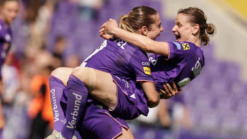 Bilder: Austria-Frauen lassen es nach Meistertitel krachen