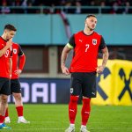 ÖFB-Teamkollegen mit aufmunternden Worten für Baumgartner