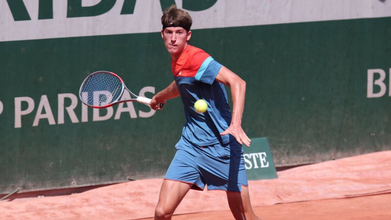 Thilo Behrmann stürmt ins Junioren-Viertelfinale von Paris!
