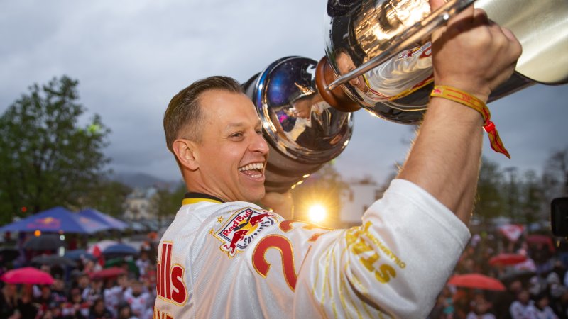 Salzburg-Meistercoach McIlvane heuert in der NHL an!