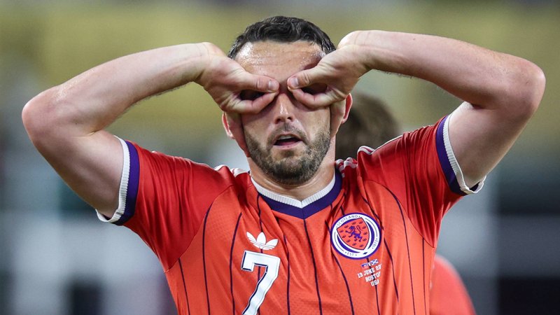 McGinn schießt Schottland zu Auftaktsieg über Haiti