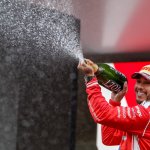 Spätes Antonelli-Drama! Hamilton gewinnt erstmals im Ferrari