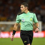 Rassismus im VAR-Raum? FIFA untersucht Schiri-Zeichen
