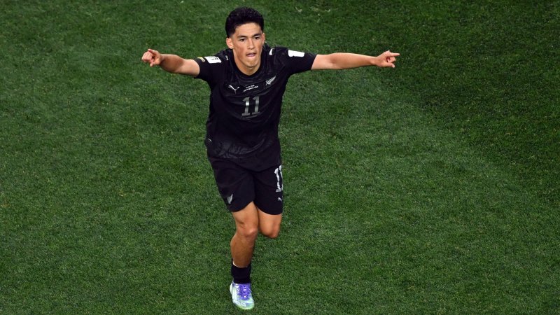 VIDEO: Ex-LigaZwa-Spieler schießt Neuseeland zu Punkt gegen Iran