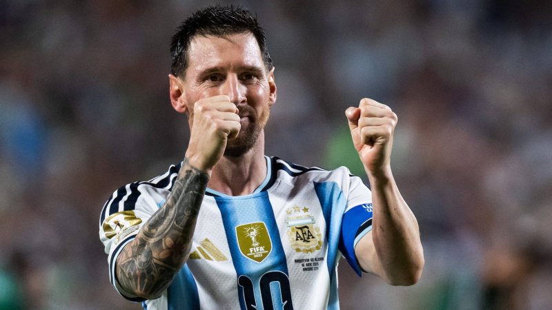VIDEO: Messi mit Triplepack zum Auftakt gegen Algerien