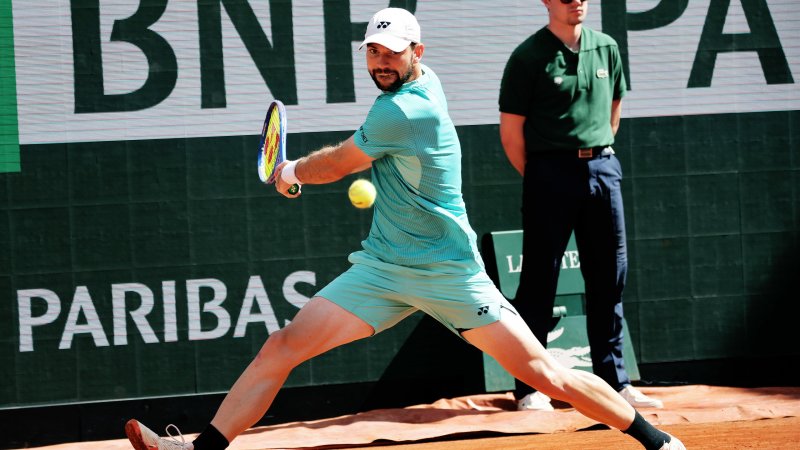 Jurij Rodionov stürmt ins Halbfinale von Dublin