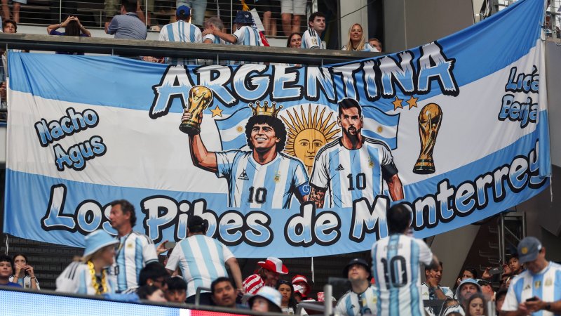 Die besten Fan-Bilder zum WM-Hit Österreich gegen Argentinien