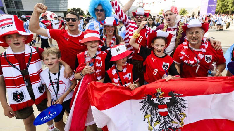 Die besten Fan-Bilder zum WM-Hit Österreich gegen Argentinien