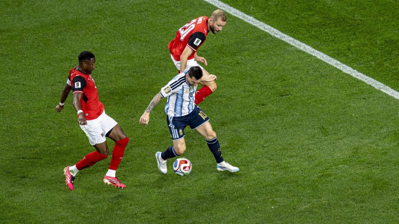 Wie waren die 90 Minuten mit Messi, liebe ÖFB-Kicker?
