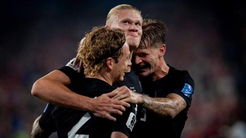 Spektakuläre Ruder-Show! So jubeln Haaland und Co. mit den Fans