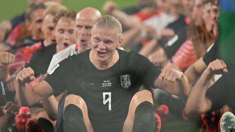 Spektakuläre Ruder-Show! So jubeln Haaland und Co. mit den Fans