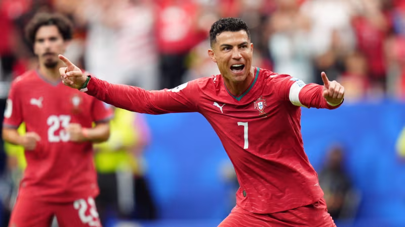 #17 - Cristiano Ronaldo (Portugal)