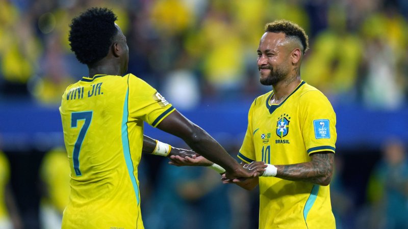 Im VIDEO: Schottland verteilt Geschenke an Vinicius Jr.