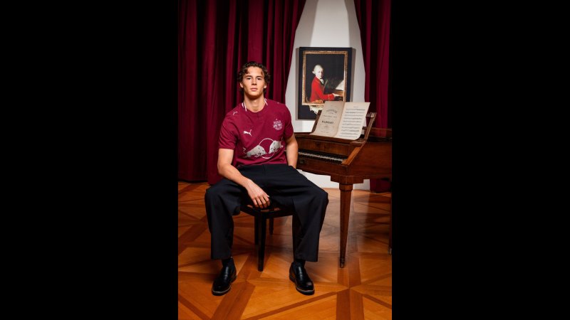 Salzburgs neues Trikot im Mozart-Stil
