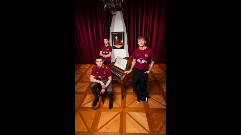 Salzburgs neues Trikot im Mozart-Stil
