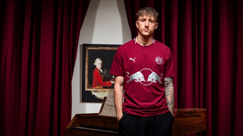 Salzburgs neues Trikot im Mozart-Stil: Die Bilder