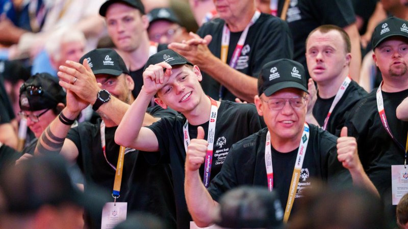 Diashow: Ein bewegender Auftakt für Special Olympics