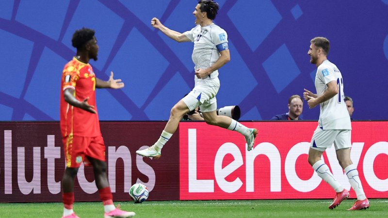 Fußball-WM LIVE: Usbekistan führt gegen DR Kongo!