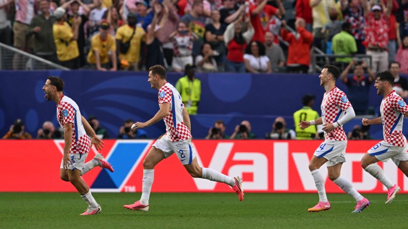 VIDEO: Vlasic köpft Kroatien ins WM-Sechzehntelfinale