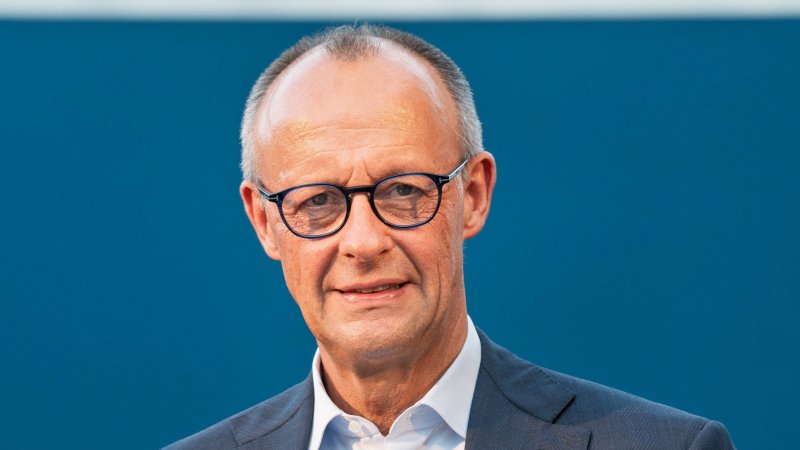 Friedrich Merz kontert Spott nach WM-Aus: "Wir stehen zusammen"